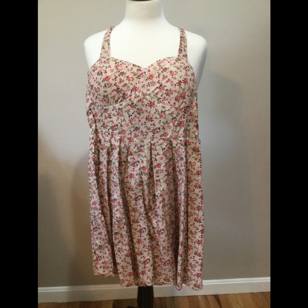 Sleeveless dress